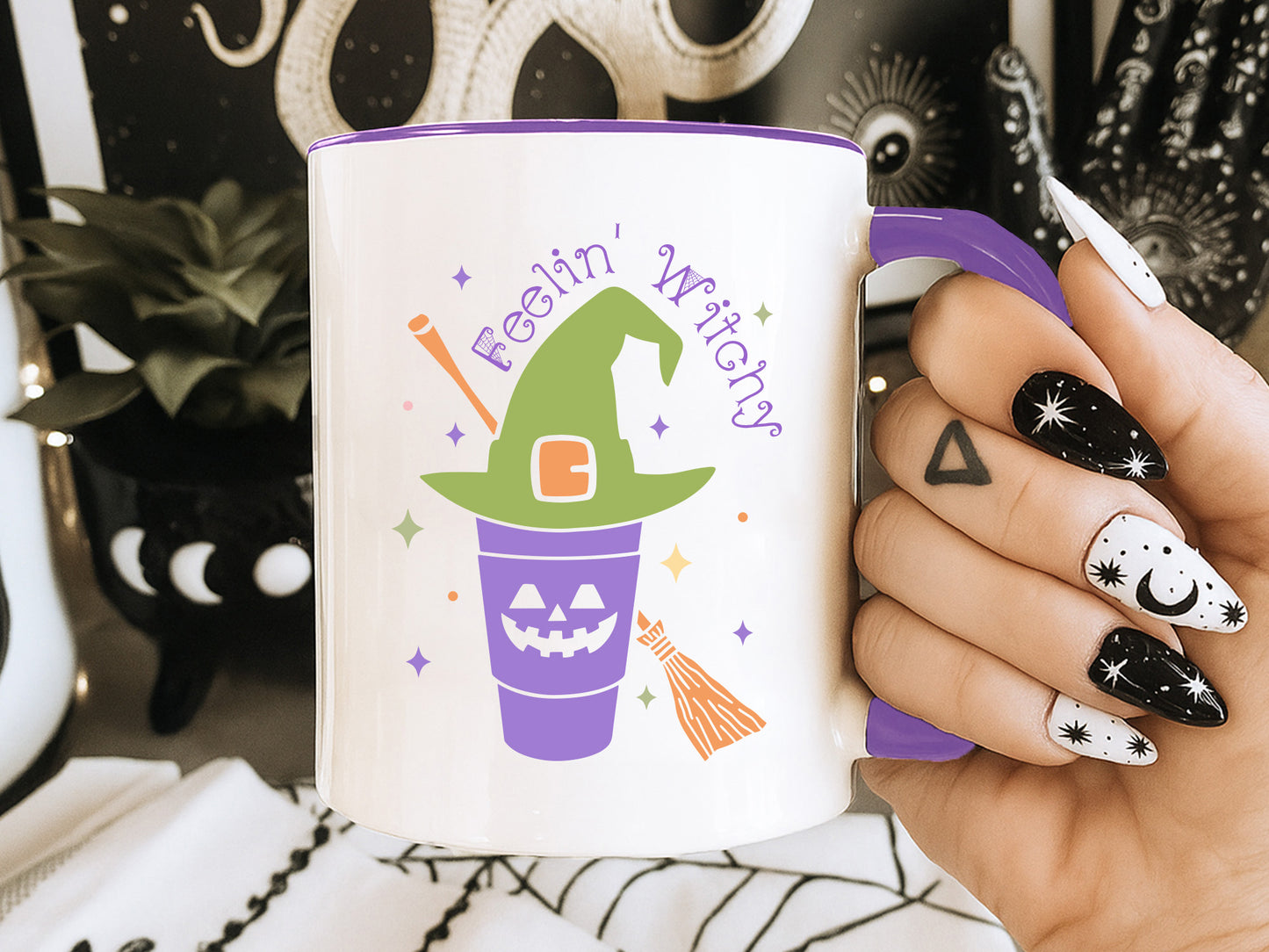 Halloween Spider - A Spooky Display Font