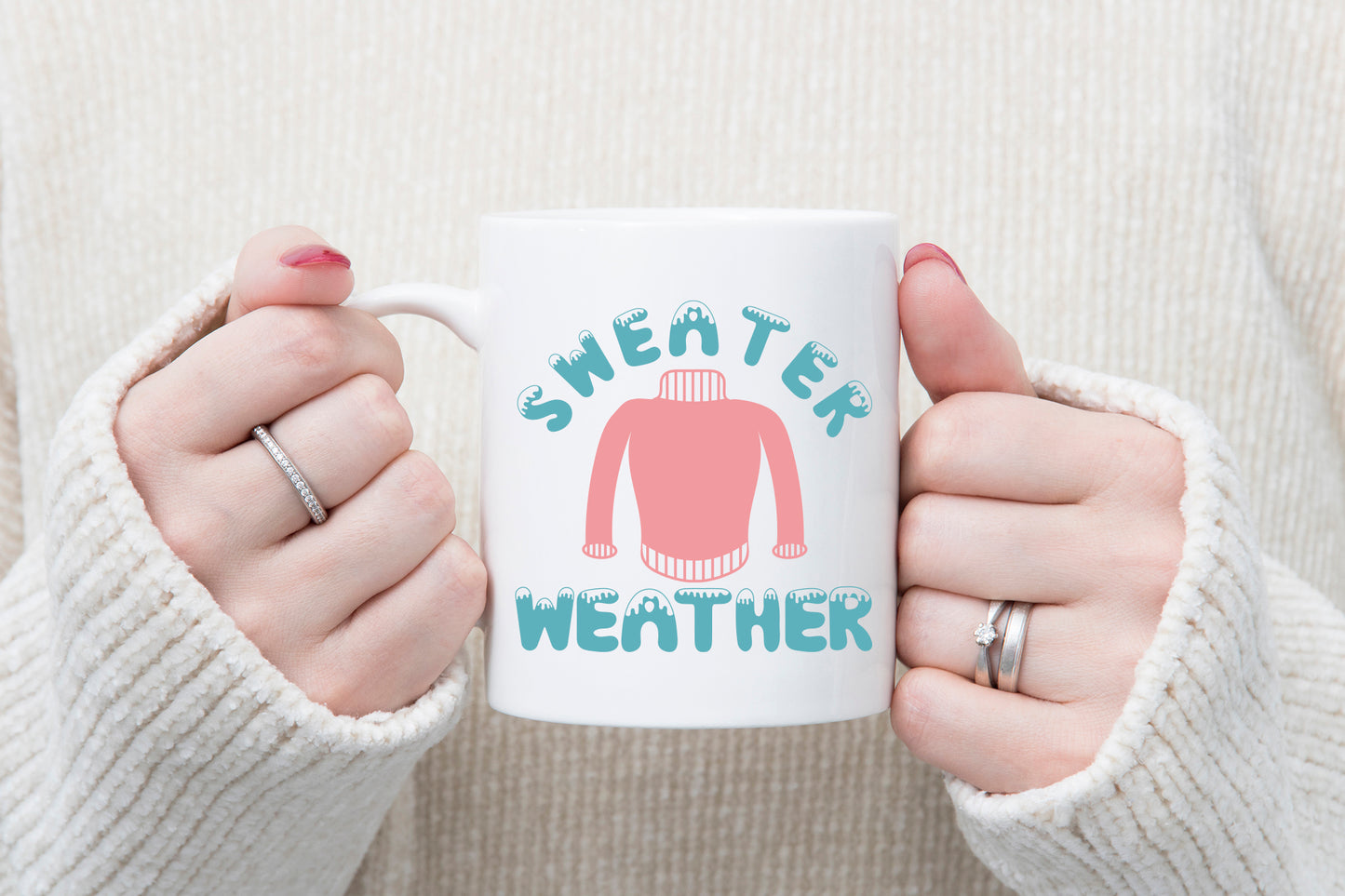 Snowmie Font - A Cute Winter Display Font