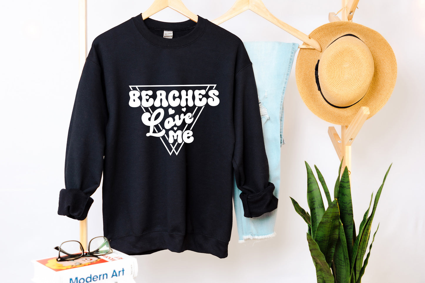 Retro Summer SVG - Beaches Love Me SVG