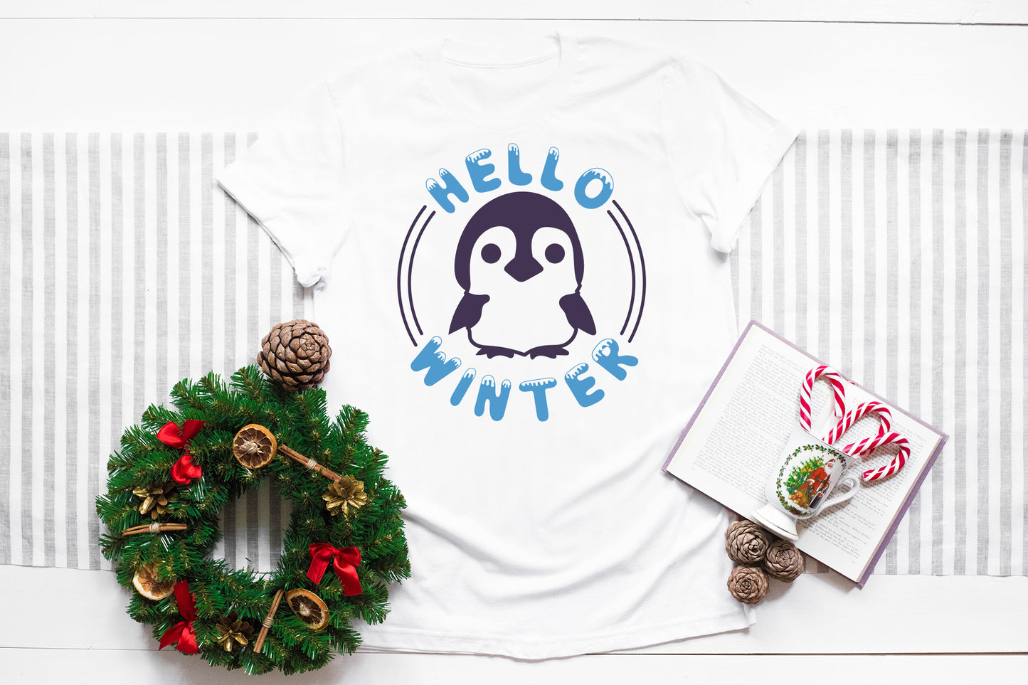 Snowmie Font - A Cute Winter Display Font