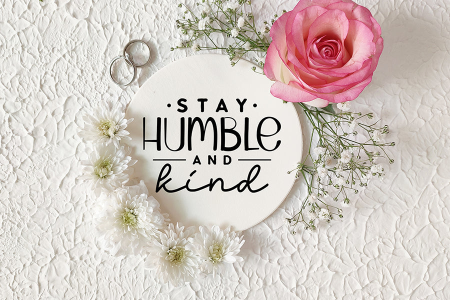 Bellie - Handwritten Font