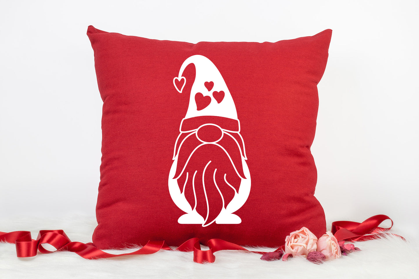 Cute Valentine Gnomes Bundle SVG File