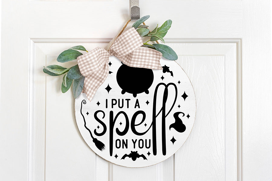 I Put a Spell on You | Halloween Round Sign SVG